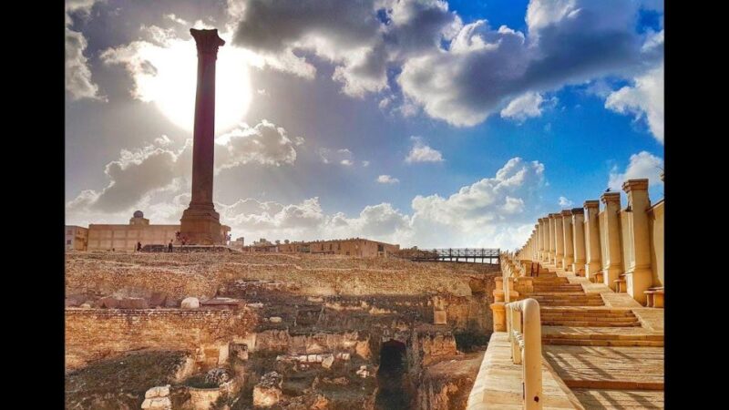 From Cairo: Private Day Tour To Alexandria - Catacombs of Kom El Shoqafa