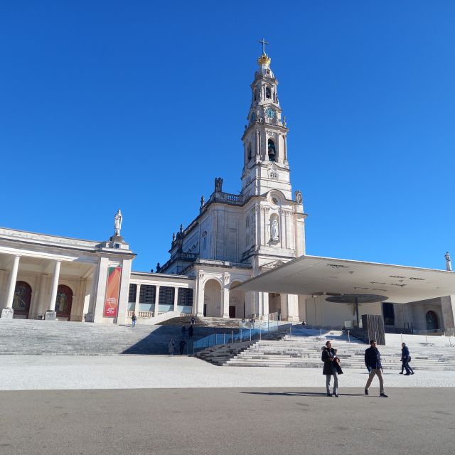 From Caldas: Guided Half Day Tour of Fátima - Key Points