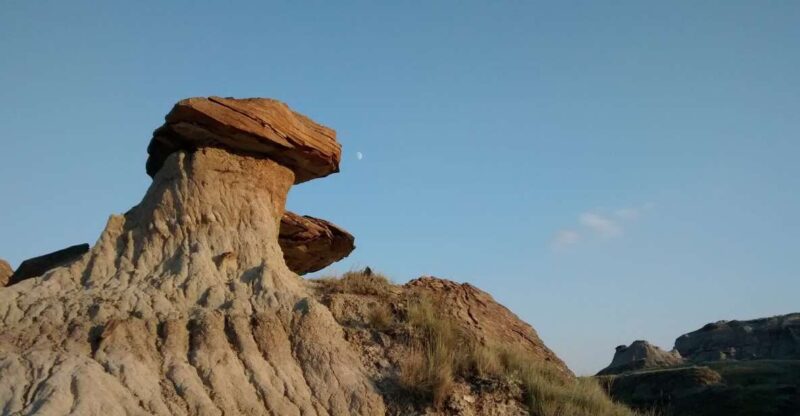 From Calgary: Canadian Badlands Private Geological Tour - Horseshoe Canyon Trail