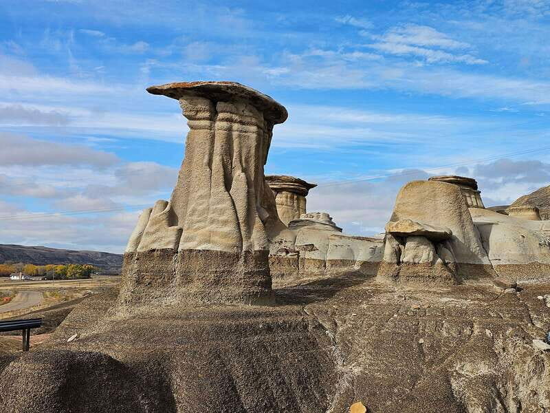 From Calgary: Drumheller Private Tour, Full day sightseeing - Key Points