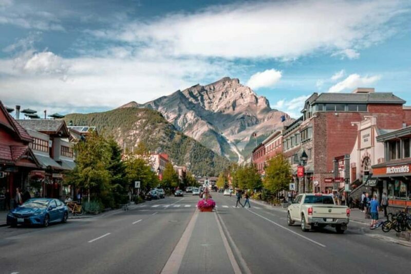 From Calgary: Explore 4 Stunning Lakes in Banff & Yoho - FAQ
