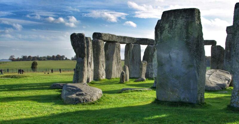 From Cambridge: Guided Day Tour to Bath & Stonehenge - Itinerary Overview