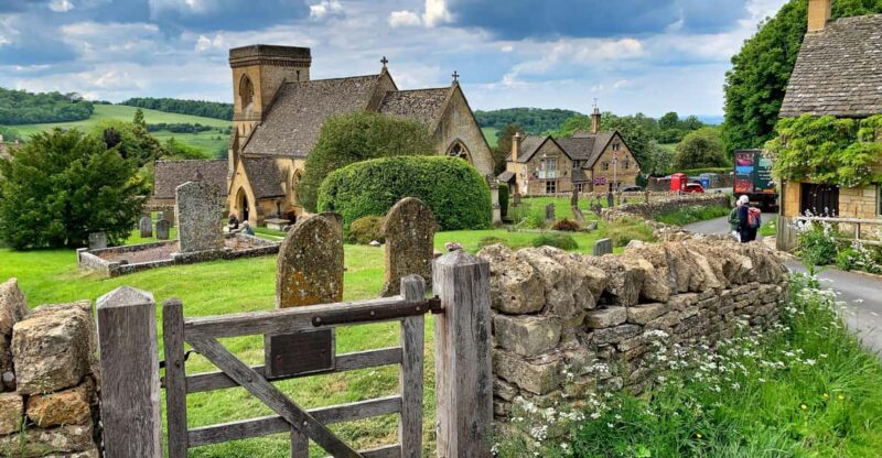 From Cambridge: Guided Day Tour to Stratford & the Cotswolds - Stratford-upon-Avon Highlights