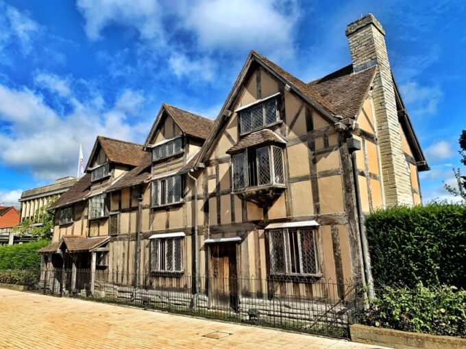 From Cambridge: Guided Day Tour to Stratford & the Cotswolds - Frequently Asked Questions