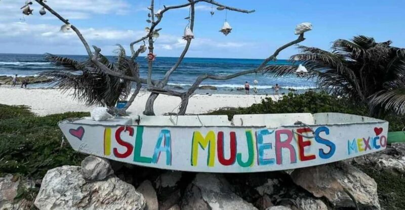 From Cancun: Isla Mujeres by Luxury Catamaran With Drinks - Inclusions