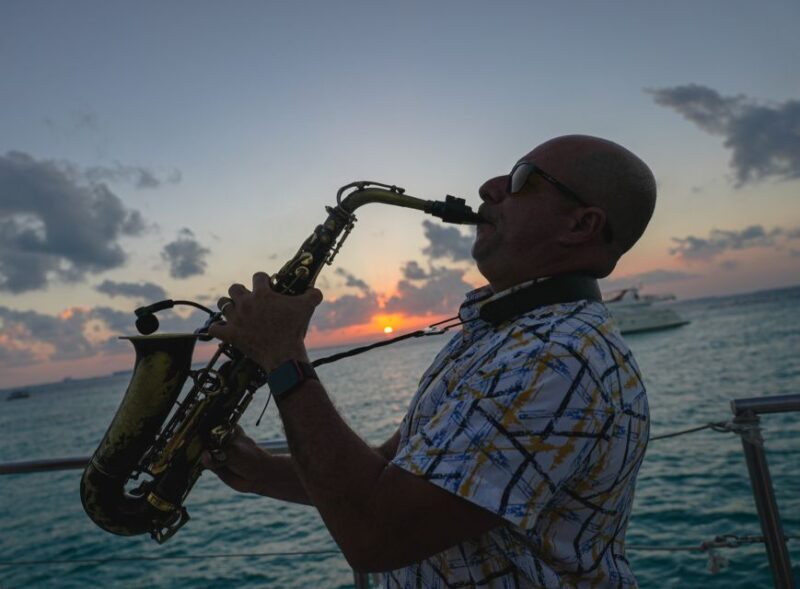 From Cancún: Isla Mujeres Sunset Catamaran Cruise - Experience Highlights