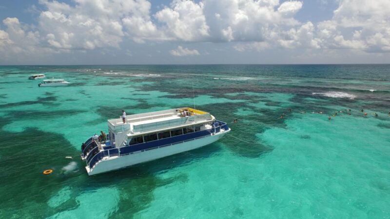 From Cancun or Riviera Maya: Isla Contoy & Mujeres Day Trip - Pickup and Itinerary