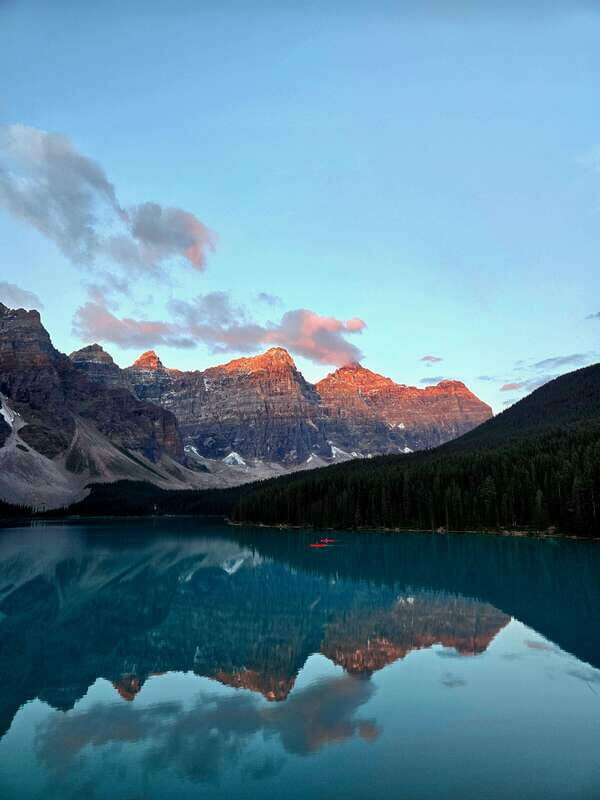 From Canmore/Banff: Moraine Lake Sunrise & Lake Louise Tour - FAQ