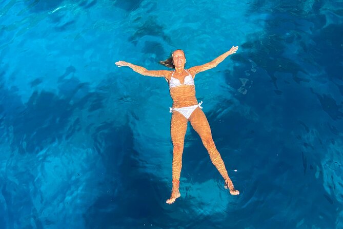 From Capri: 3hrs Island Tour & Optional Blue Grotto - Visiting the Blue Grotto