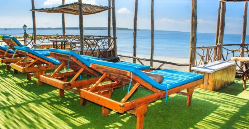 From Cartagena: Speedboat Tour to Tierra Bomba Island - Key Points