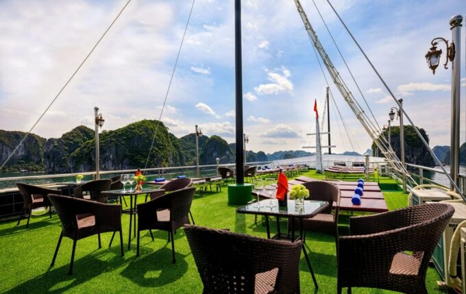 From Cat Ba Island: 3-Days Lan Ha Bay Overnight Small Cruise - Participant Information