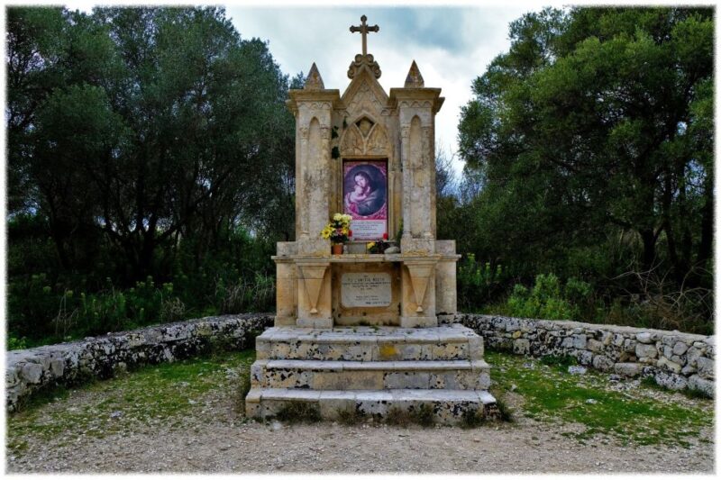 From Catania: Ancient City of Noto and Carosello Cave - Exploring Noto