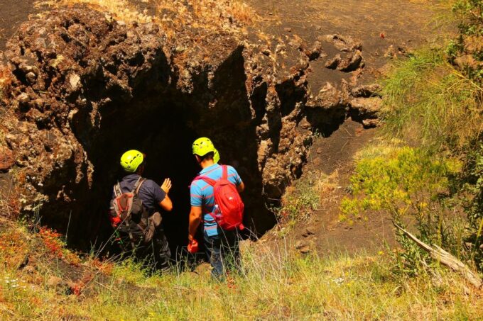 From Catania: Day Trip to Mount Etna and Taormina - Participant Requirements