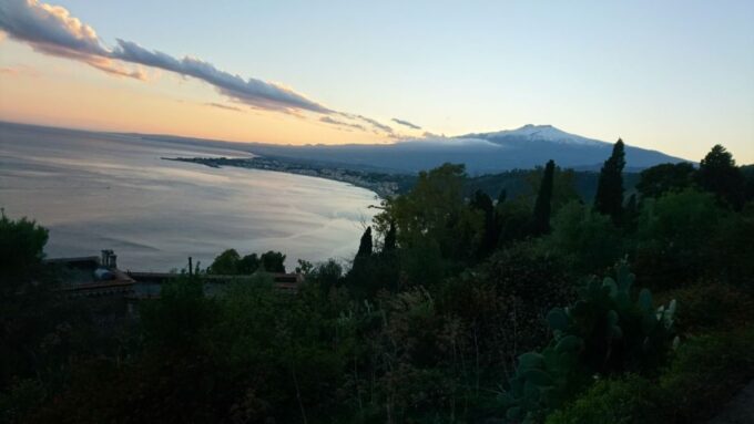 From Catania: Guided Tour of Mount Etna and Taormina - Recommended Attire