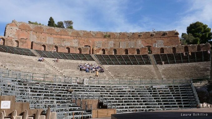 From Catania: Guided Tour of Taormina and Castelmola - Tasting Local Almond Liquor