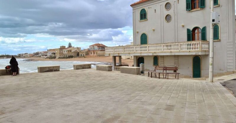From Catania: Inspector Montalbano Day Tour With Audio Guide - Guided Experience