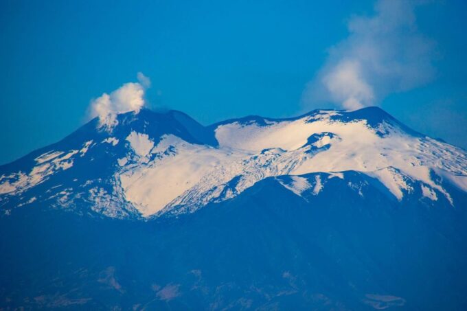 From Catania/Taormina: Mount Etna Private Wine Tasting Tour - Local Honey Factory