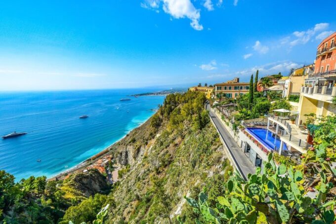 From Catania: Taormina, Savoca, & Castelmola Tour W/ Brunch - Exploring Taormina