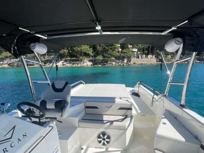 From Cavtat/Dubrovnik: Blue & Green Caves Speedboat Tour - Tour Languages
