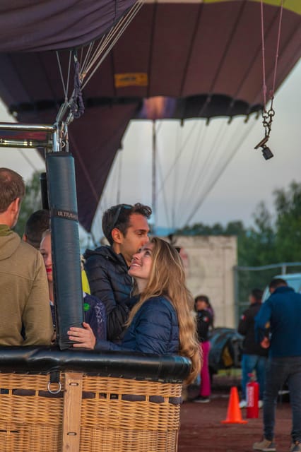 From Cdmx: Hot Air Balloon Flight, Breakfast & Pickup - Check-in and Departure