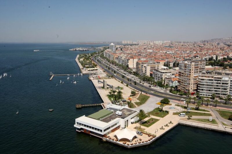 From Cesme: Private Izmir City & Agora Tour With Lunch - Discover Kemeratli Bazaar