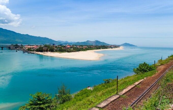 From Chan May Port: Da Nang and Hoi An Private Day Tour - Relishing Local Cuisine