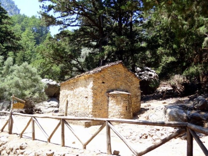 From Chania/Rethymno: Samaria Gorge Guided Hike With Pickup - Inclusion of Transportation, Guide, and Fees