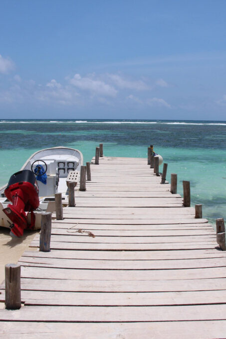 From Chetumal or Bacalar: Full-Day Beach Trip to Mahahual - Beach Club Facilities