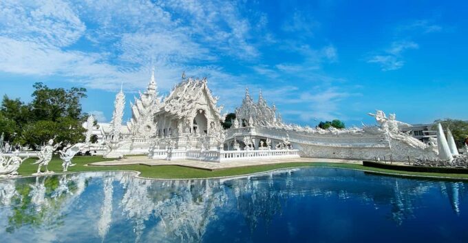 From Chiang Mai : 2 Days Chiang Rai - All Highlights - Karen Ruammit Village and Doi Mae Salong