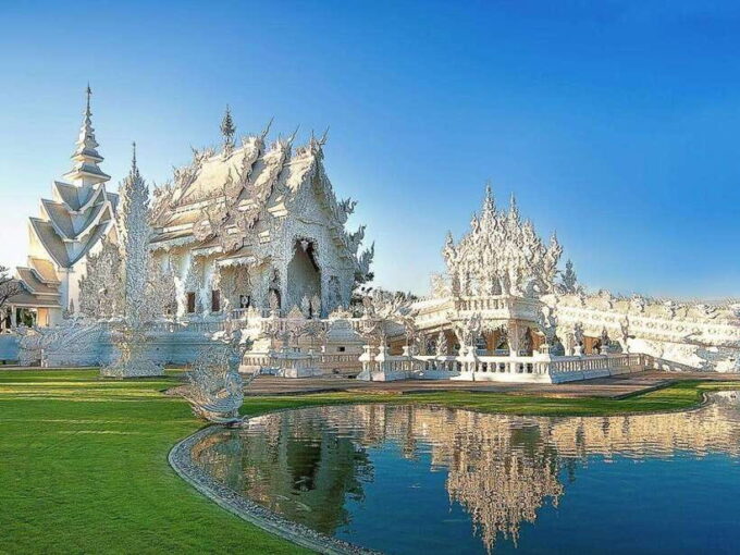 From Chiang Mai: Chiang Rai Famous Temples Guided Tour - Important Information