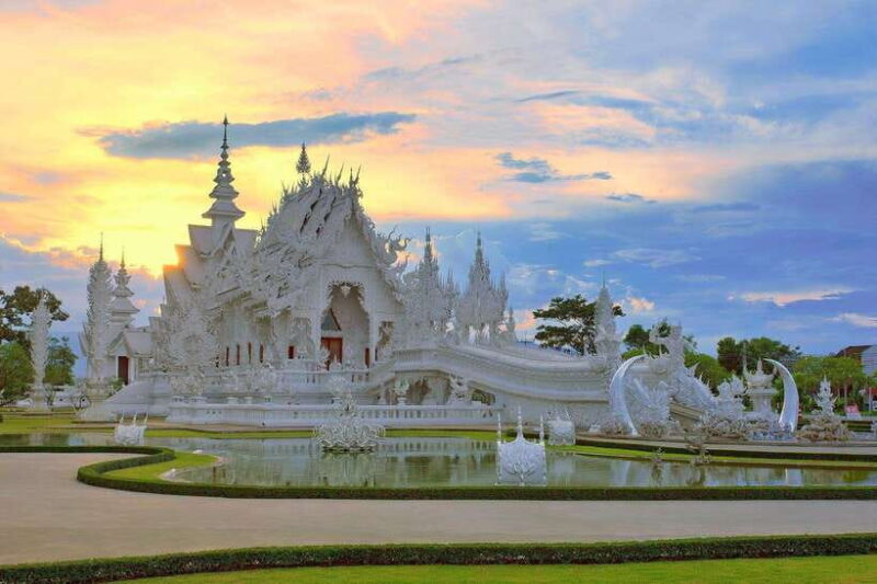 From Chiang Mai: Chiang Rai Temples and Golden Triangle Tour - Itinerary Highlights