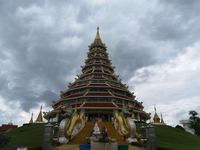 From Chiang Mai > Chiang Rai White & Blue Temple+Black House - Blue Temple and Black House