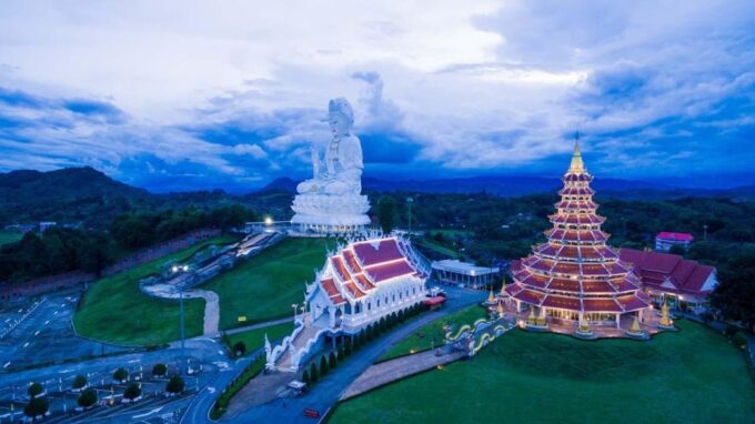 From Chiang Mai: Chiang Rais Temples Exploration Day Trip - Exploring the Blue Temple