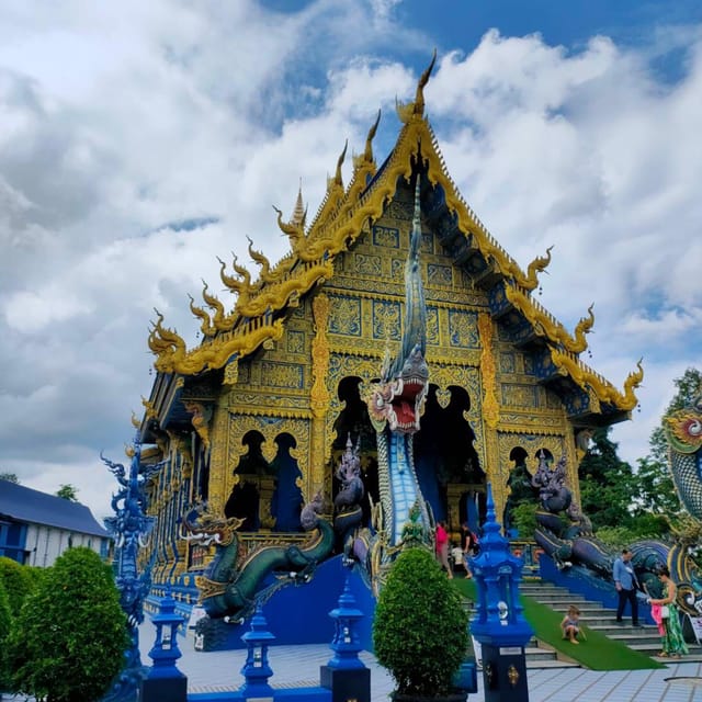 From Chiang Mai: Day Trip Chiang Rai White, Blue, Red Temple - Pickup and Drop-off