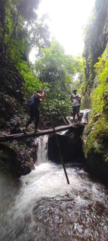 From Chiang Mai: Doi Saket Hiking Tour With Lunch - Visit to a Tribal Community