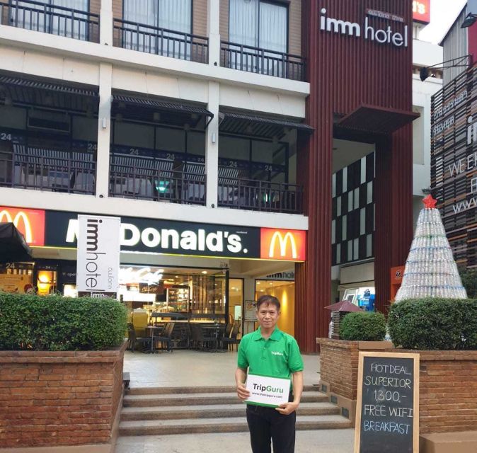 From Chiang Mai: Lamphun and Lampang Temples Tour - Horse Cart City Experience