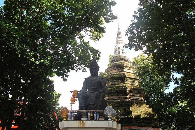 From Chiang Mai: White and Blue Temple & Golden Triangle Day Trip - Cooking Class Opportunities