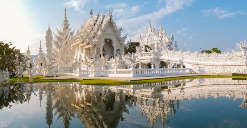 From Chiang Mai: White Temple, Blue Temple & Black House - Highlights