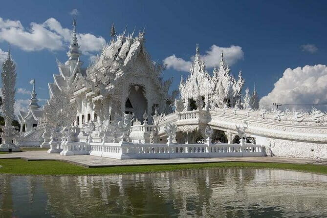 From Chiang Rai: 3 Temples, Golden Triangle Tour, Tea Plantation - A Closer Look at the Itinerary
