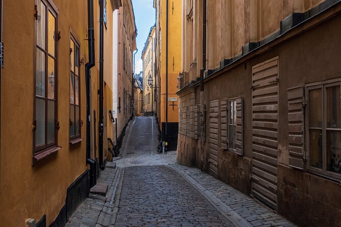 From Cobblestones to Castles. The Medieval Magic of The Old Town - Admiring the Architectural Grandeur of Castles