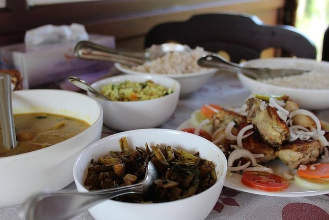 From Cochin Port: Backwaters by Houseboat & Chinese Nets - Customer Feedback: Positive