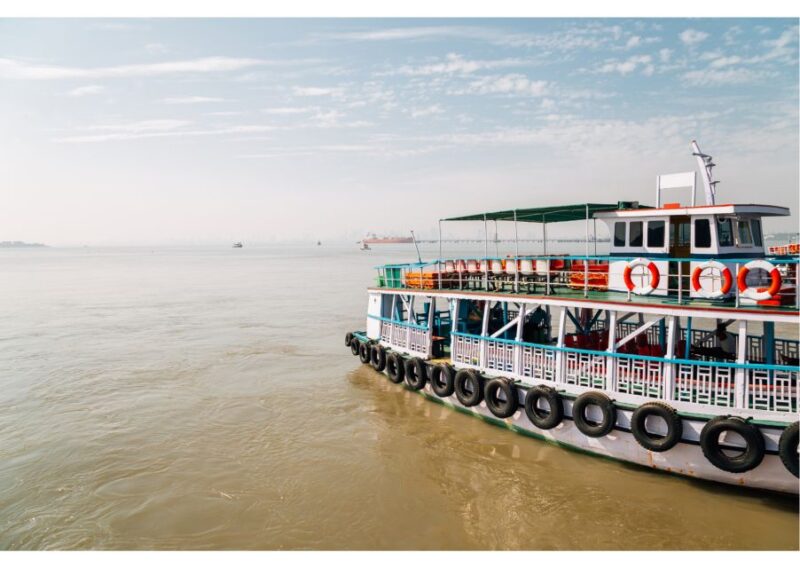 From Colaba: Half-Day Sightseeing Tour With Elephanta Caves - Cave and Historical Insights