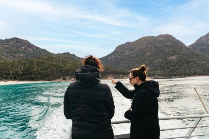 From Coles Bay: Wineglass Bay Cruise With Lunch - Onboard Commentary and Guides