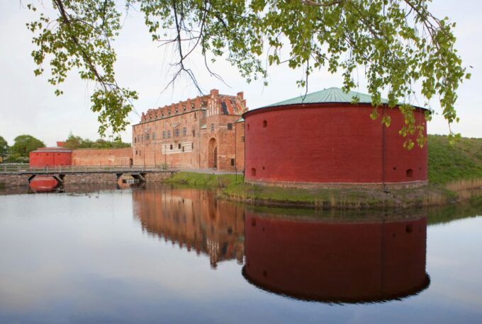 From Copenhagen: Malmö Self-Guided Tour W/ Transport Tickets - Iconic Øresund Bridge