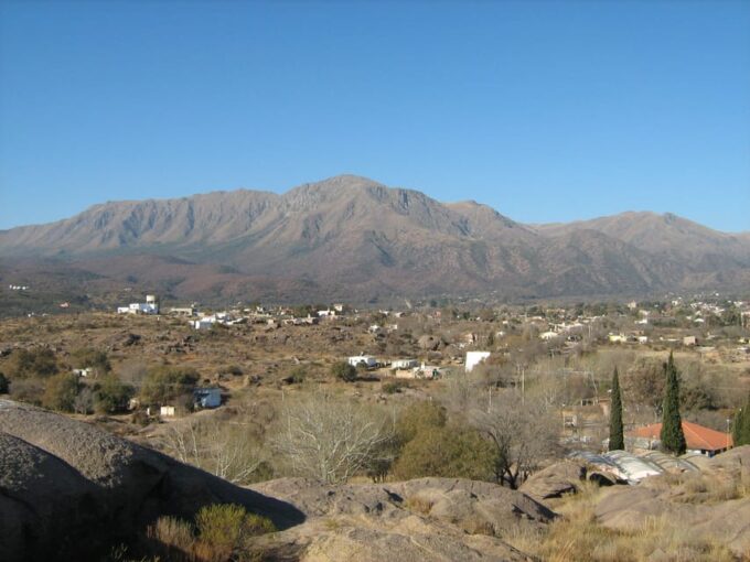 From Cordoba: Punilla Valley Day Tour - La Falda Tour