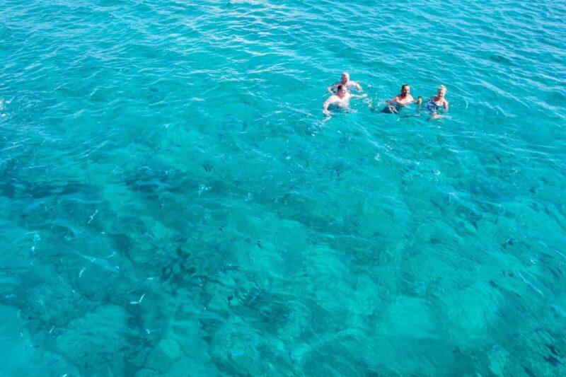 From Corralejo: Lobos Island Boat and Snorkel Activity - La Concha Beach
