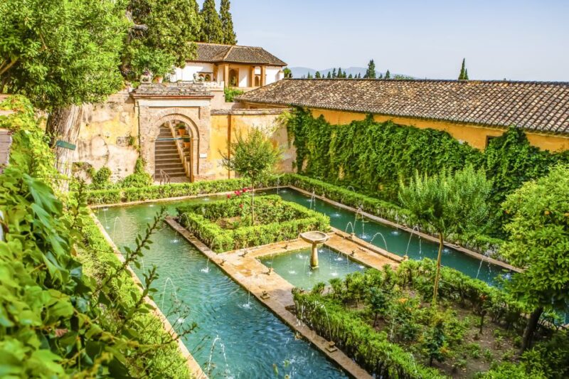 From Costa Del Sol: Granada, Alhambra + Nasrid Palaces Tour - Highlights of the Tour