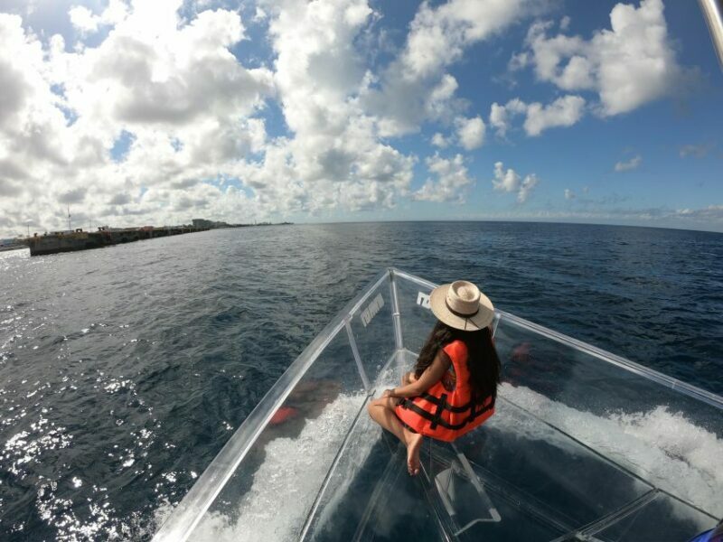 From Cozumel: Invisible Boat tour with Snorkeling - The Guides and Safety