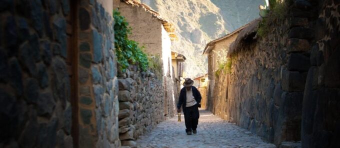 From Cusco: 2-Day Sacred Valley and Machu Picchu Tour - Train Ticket Options