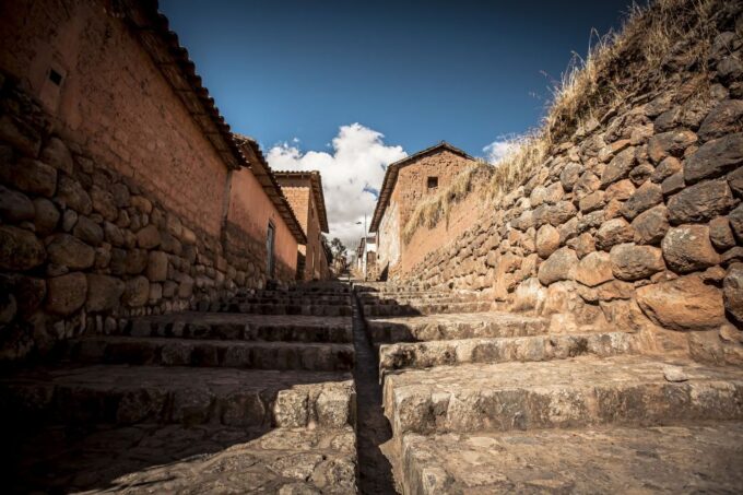 From Cusco: Chinchero and Urquillos Full-Day Private Tour - Explore Chinchero Village